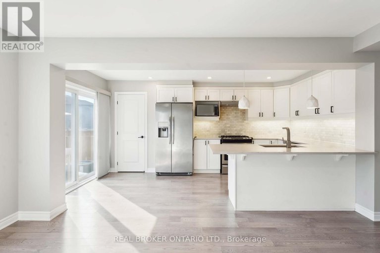 28466589/391-rouncey-road/emerald-meadowstrailwest/ottawa/ontario/K2V0K4_5