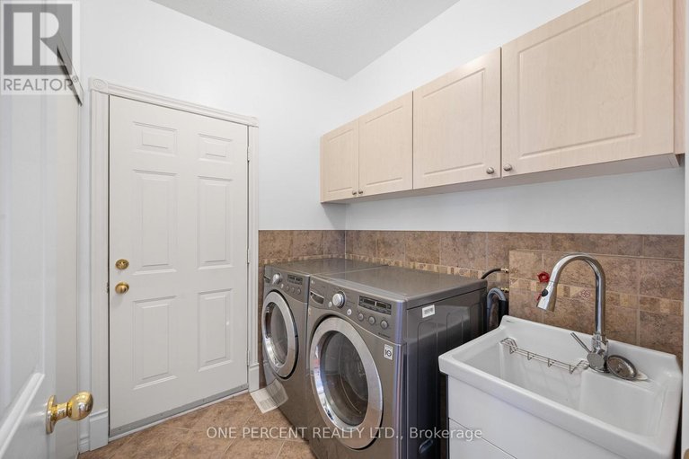 29586149/2113-hallendale-street/springridgeeast-village/ottawa/ontario/K4A4S1_20