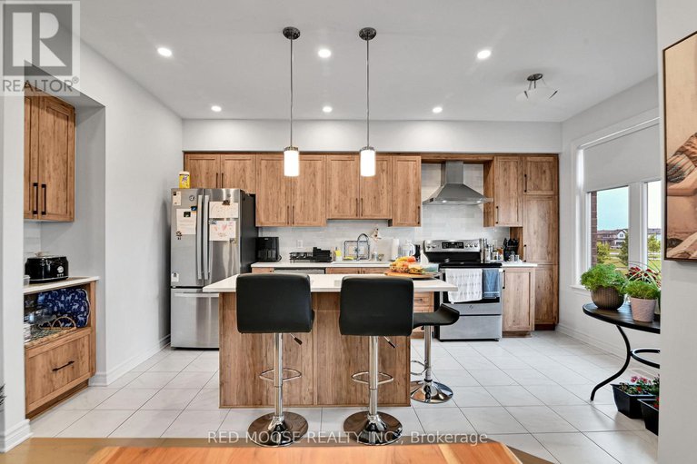 28578839/877-couloir-road/mer-bleuebradley-estatesanderson-park/ottawa/ontario/K1W0P5_17