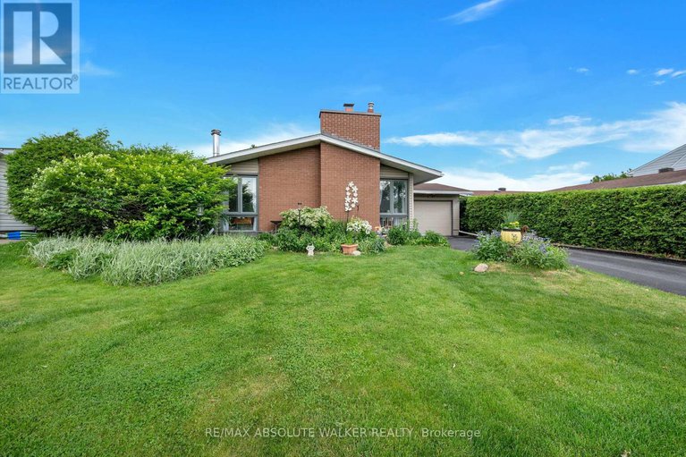 28463619/1881-greenacre-crescent/beacon-hill-south/ottawa/ontario/K1J6S7_2
