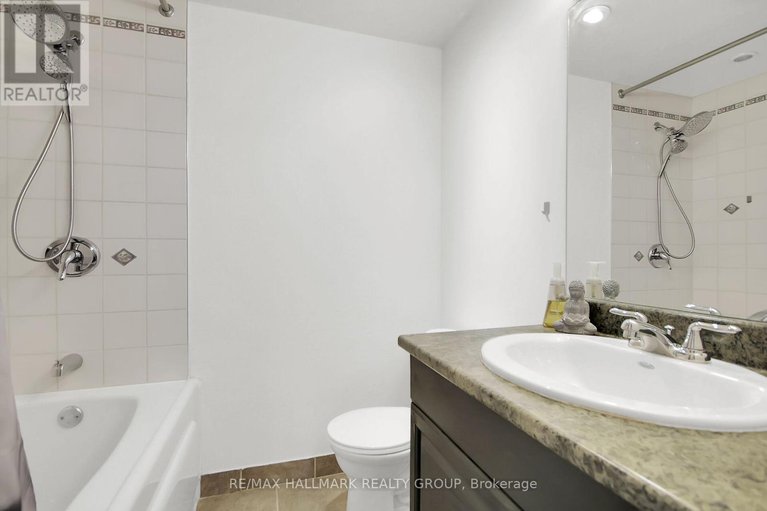 28570009/2286-elmira-drive/parkway-park/ottawa/ontario/K2C1H4_22