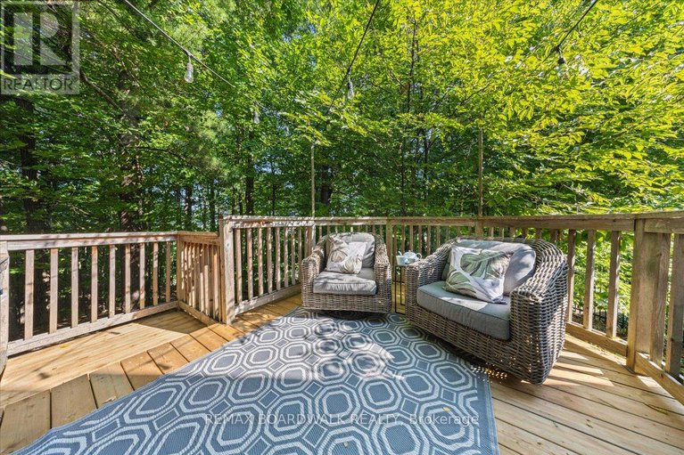 29312529/1367-talcy-crescent/fallingbrookridgemount/ottawa/ontario/K4A3C4_42