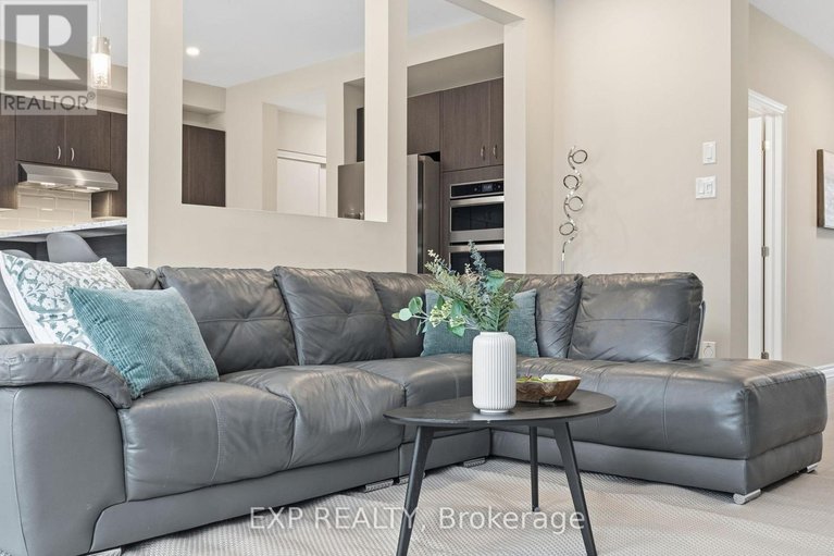 29383011/118-discovery-crescent/stittsville-north/ottawa/ontario/K2S0Z9_13