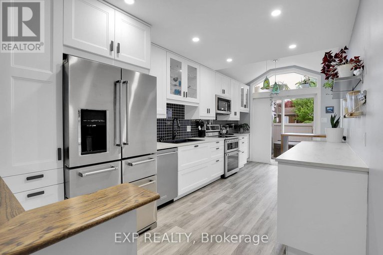 28364340/112-claiborne-way/queenswood-heights-south/ottawa/ontario/K1E3V9_18