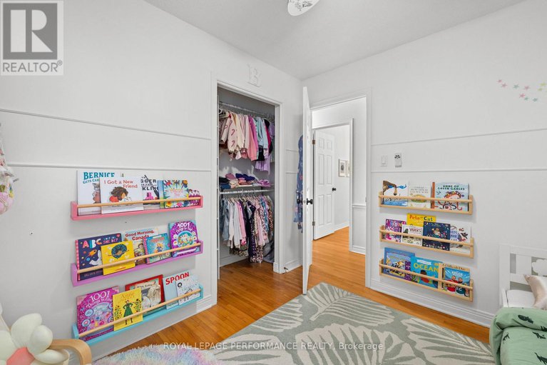 29278776/39-fielding-court/riverside-park-south/ottawa/ontario/K1V7H2_20