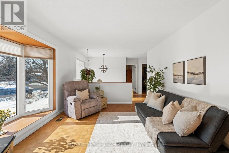 29455651/5329-driscoll-drive/manotick-long-island-nicholls-island/ottawa/ontario/K4M1E3_10