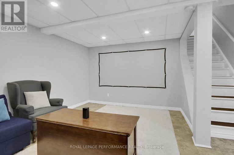 29638875/110-1770-cabaret-lane/fallingbrookpineridge/ottawa/ontario/K4A2G1_37