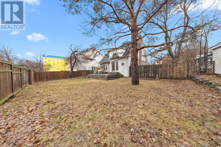 29668585/564-tweedsmuir-avenue/westborohampton-park/ottawa/ontario/K1Z5P2_37