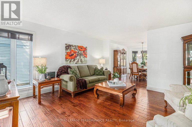 28727243/887-bideford-street/fallingbrookridgemount/ottawa/ontario/K4A2C4_6