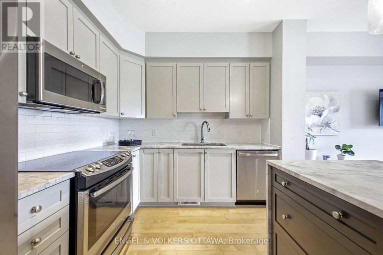 29594834/122-nutting-crescent/riverside-southgloucester-glen/ottawa/ontario/K4M0C3_10