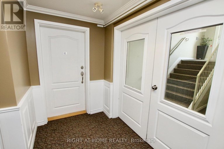 28302296/1c-97-mill-street/village-of-russell/russell/ontario/K4R1B8_6