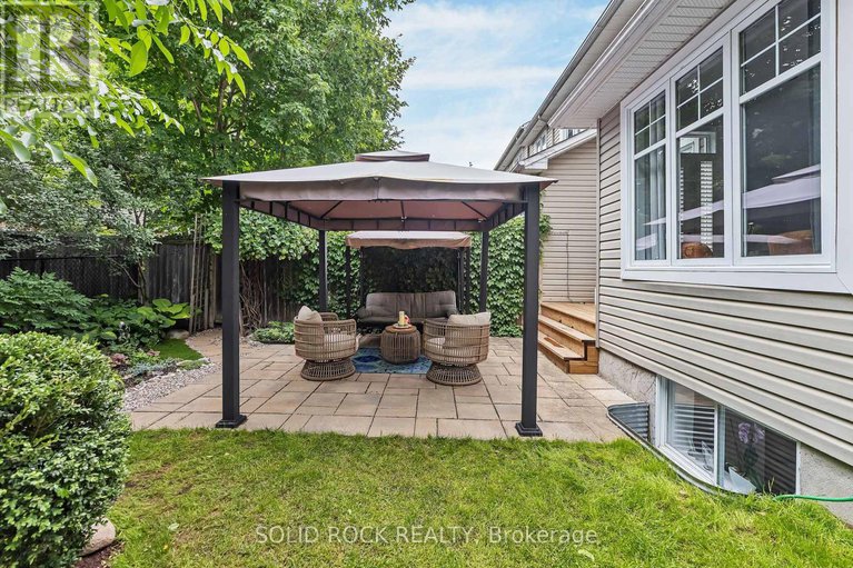 28578317/411-cache-bay-crescent-e/blossom-parkkemp-parkfindlay-creek/ottawa/ontario/K1T4H3_29