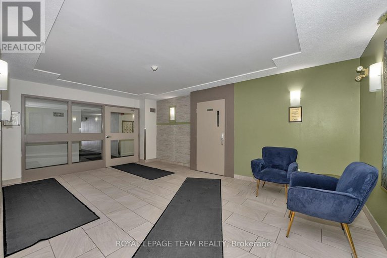 29231241/200-260-brittany-drive/viscount-alexander-park/ottawa/ontario/K1K4M2_5