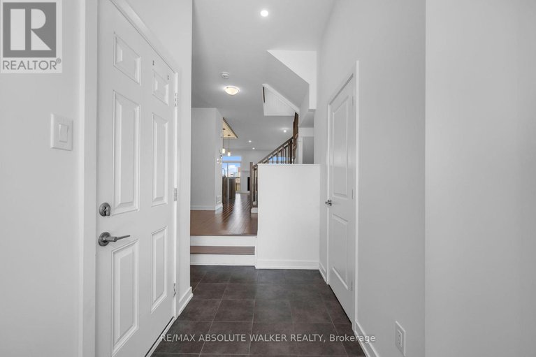 28745499/235-finsbury-avenue/stittsville-south/ottawa/ontario/K2S2Y2_3