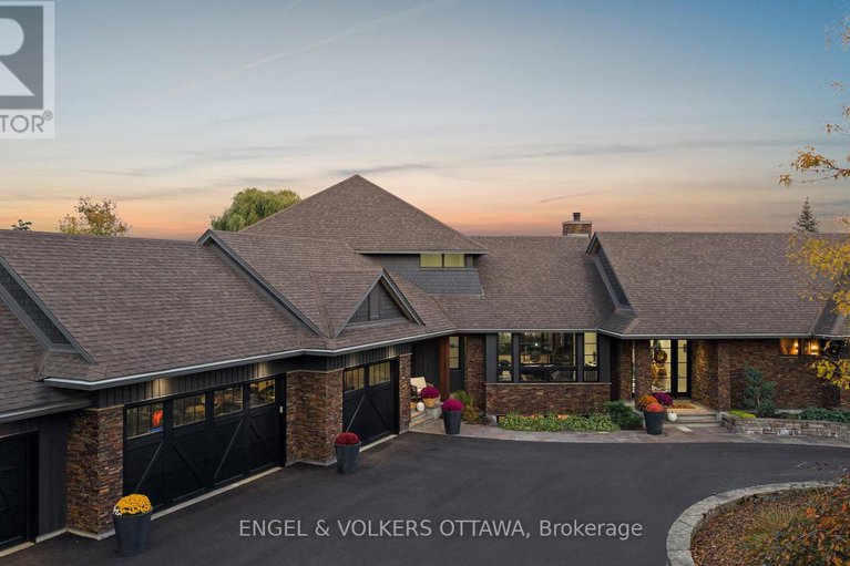28961794/6351-rideau-valley-drive-n/manotick-south-to-roger-stevens/ottawa/ontario/K4M1B3_8