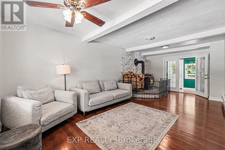 29413616/4250-511-highway/lanark-highlands-lanark-twp/lanark-highlands/ontario/K0G1K0_4