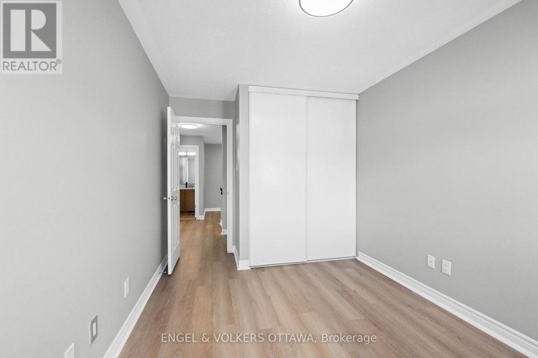 29071249/b-261-titanium-private/convent-glen-north/ottawa/ontario/K1C0A5_30