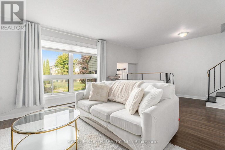 29037172/104-15a-woodvale-green/craig-henrywoodvale/ottawa/ontario/K2G4H1_7