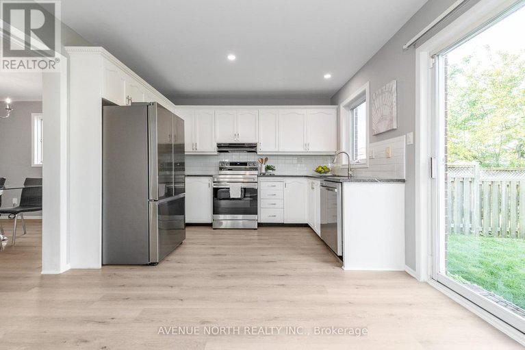 28856962/2-chickasaw-crescent/bridlewood/ottawa/ontario/K2M1M3_22