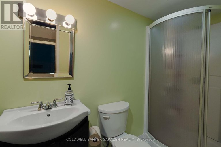28588729/18-stinson-avenue/lynwood-village/ottawa/ontario/K2H6N1_14