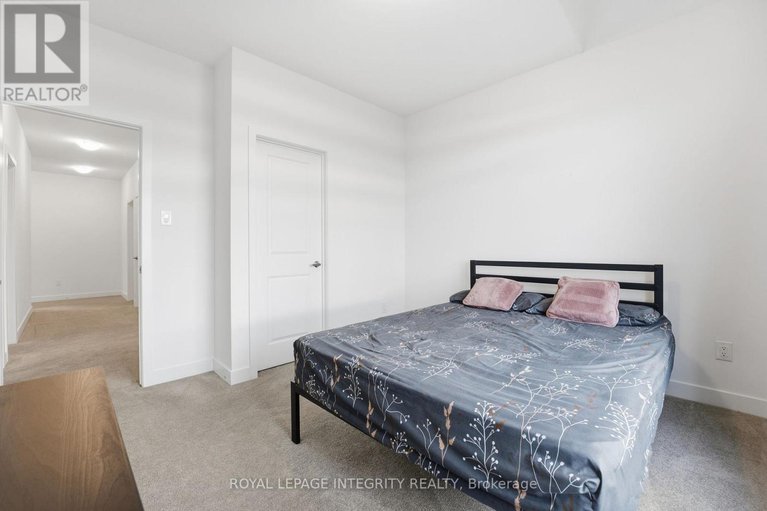 29145245/352-monticello-avenue/emerald-meadowstrailwest/ottawa/ontario/K2S2S5_21