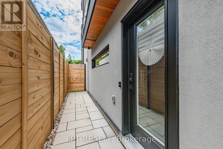 28352170/322-perrier-avenue/vanier/ottawa/ontario/K1L5C7_37