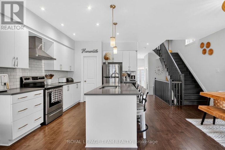 29541540/545-borbridge-avenue/riverside-southgloucester-glen/ottawa/ontario/K4M0J1_11