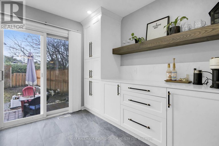 29615975/8-vickers-way/katimavik/ottawa/ontario/K2L3P9_21