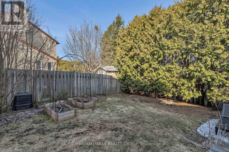 29586664/1059-avignon-court/orleans-wood/ottawa/ontario/K1C2N4_42
