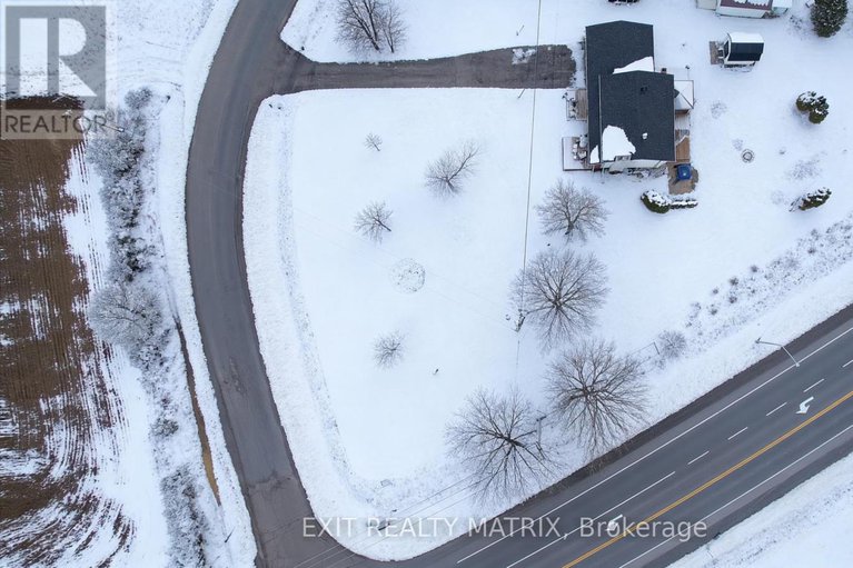 29346168/209-queen-street-w/chesterville/north-dundas/ontario/K0C1H0_45