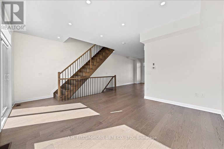 29037173/306-foliage-private/redwood-park/ottawa/ontario/K2H0C5_19