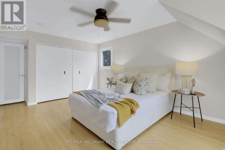 28723074/51-charkay-street/borden-farmstewart-farmcarleton-heightsparkwood-hills/ottawa/ontario/K2E5N5_32