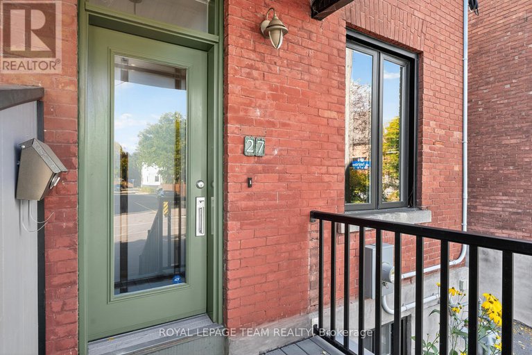 29003194/27-ivy-crescent/lindenlea/ottawa/ontario/K1M1Y1_27