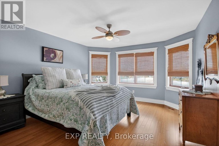 29536082/6715-suncrest-drive/greely/ottawa/ontario/K4P0B3_26