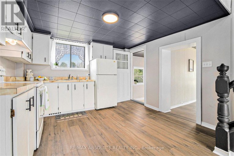 29607383/10-neilson-street/mcnabbraeside-twps/mcnabbraeside/ontario/K7S3G2_10