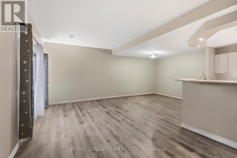 29219966/108-3265-st-joseph-boulevard/bilberry-creekqueenswood-heights/ottawa/ontario/K1E3Y2_8