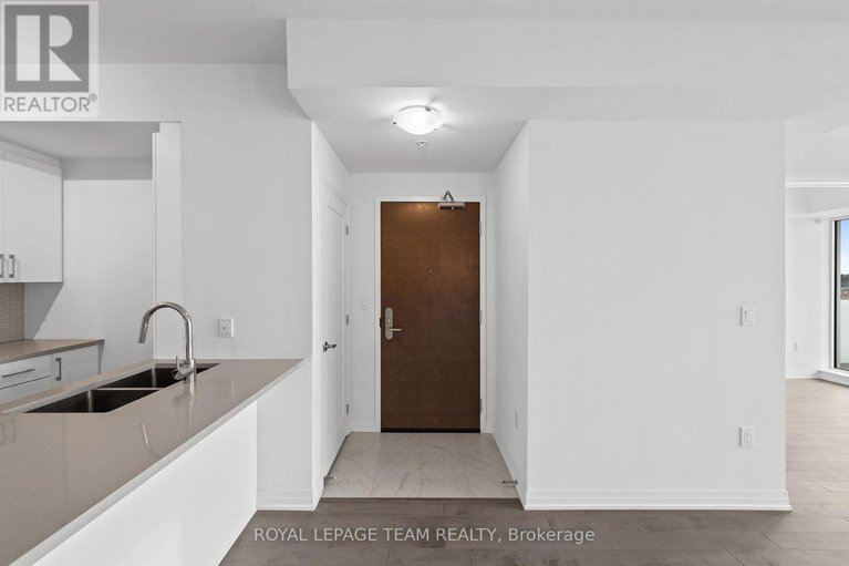 29298213/906-805-carling-avenue/west-centre-town/ottawa/ontario/K1S5W9_6