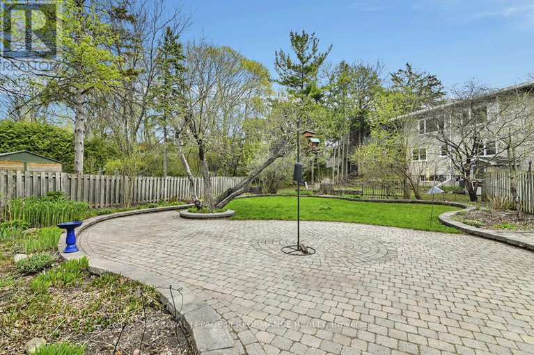 28274254/2043-riverside-drive/faircrest-heights/ottawa/ontario/K1H7X1_31
