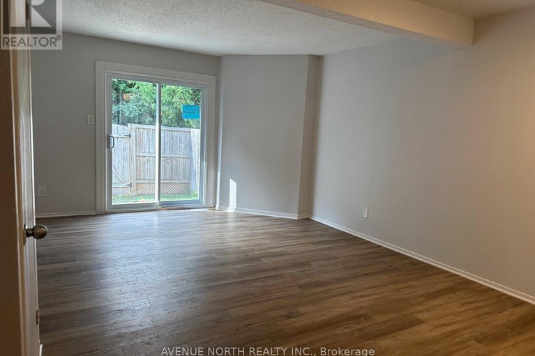 28652474/3-1408-foxwell-street/pineview/ottawa/ontario/K1B5J4_3