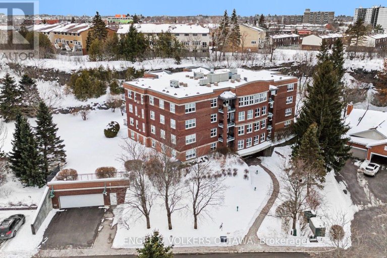 29383001/203-120-darlington-private/hunt-clubwestern-community/ottawa/ontario/K1V0X5_4