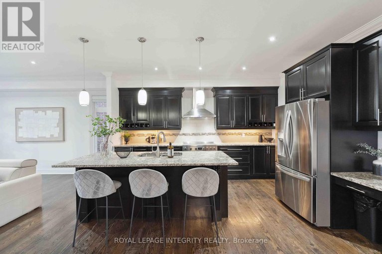 28616420/612-besserer-street/sandy-hill/ottawa/ontario/K1N6C9_6