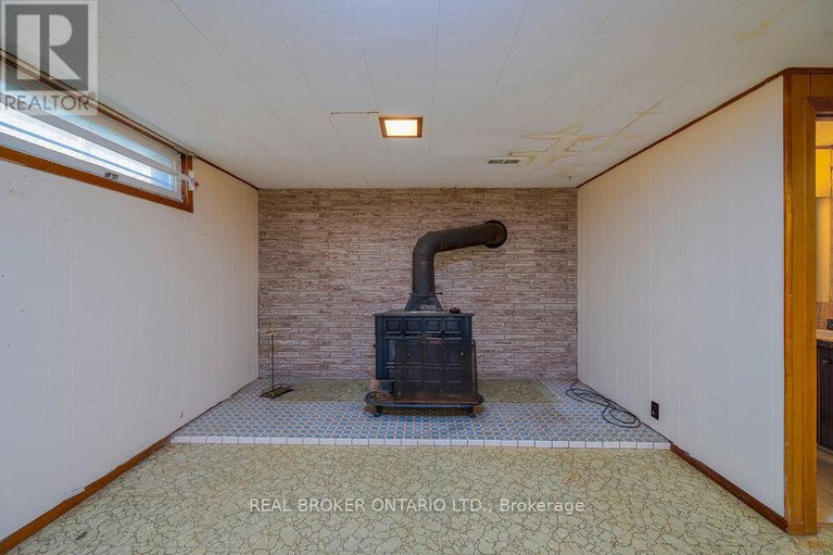 28389803/87-viewmount-drive/meadowlandscrestview/ottawa/ontario/K2G3B9_18