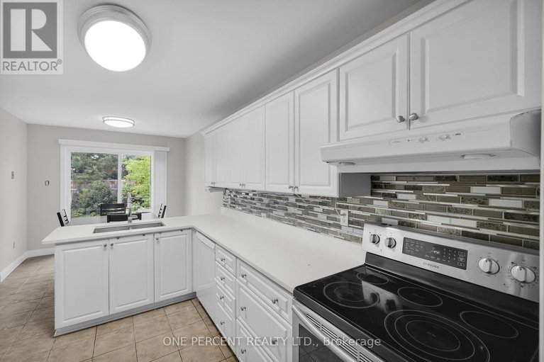 28639527/28-chickasaw-crescent/bridlewood/ottawa/ontario/K2M1M4_16