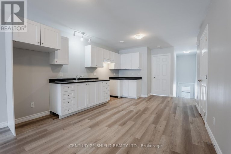29635054/7-william-street/finch/north-stormont/ontario/K0C1K0_5