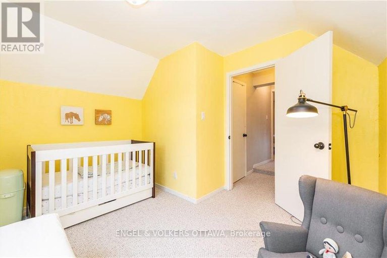 28610075/223-carruthers-avenue/hintonburg/ottawa/ontario/K1Y1N8_13