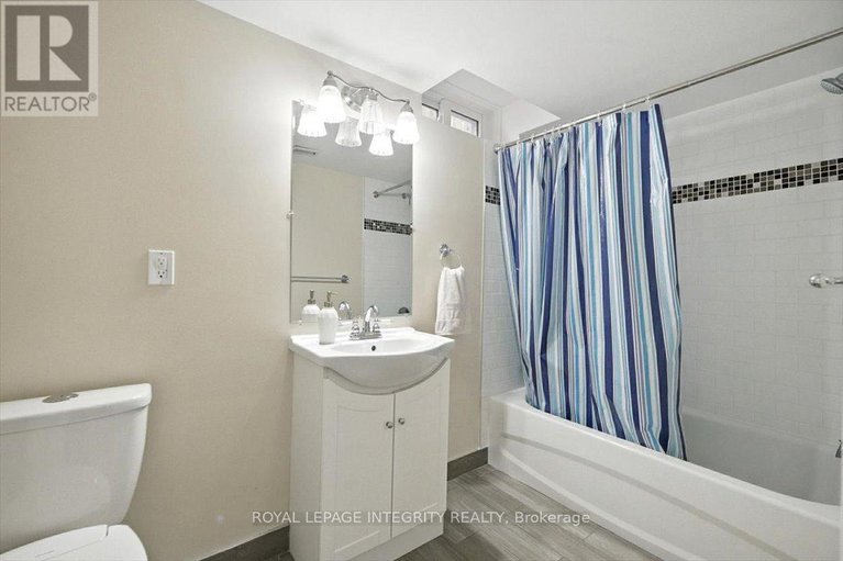28632317/1097-moselle-crescent/convent-glen/ottawa/ontario/K1C2S8_32