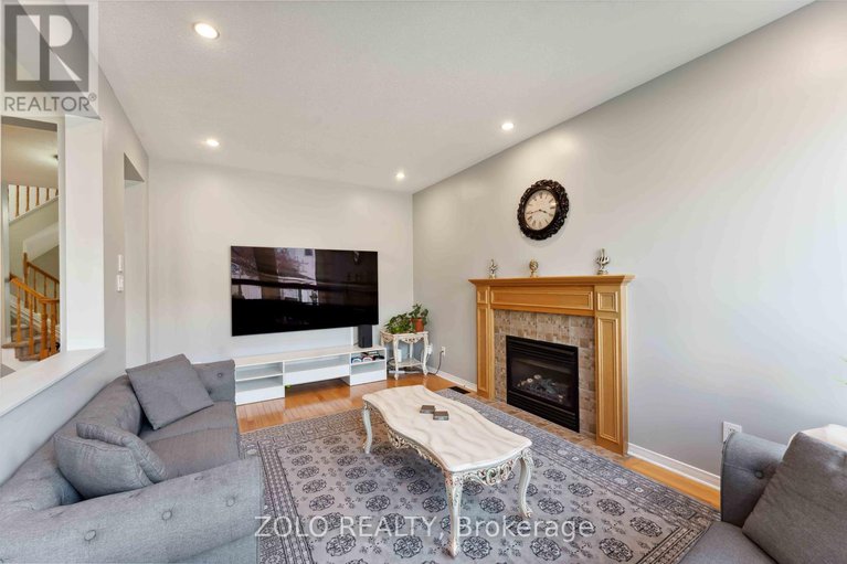 28574226/2421-glandriel-crescent/springridgeeast-village/ottawa/ontario/K4A4T2_18