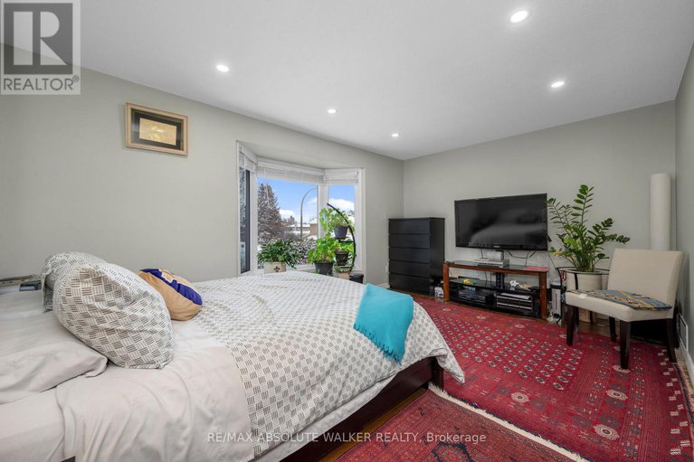 29318245/1849-montereau-avenue/chapel-hill/ottawa/ontario/K1C5X5_20