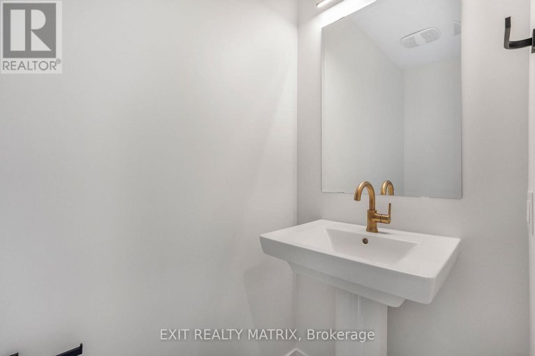 29349267/937-cologne-street/embrun/russell/ontario/K0A1W0_4