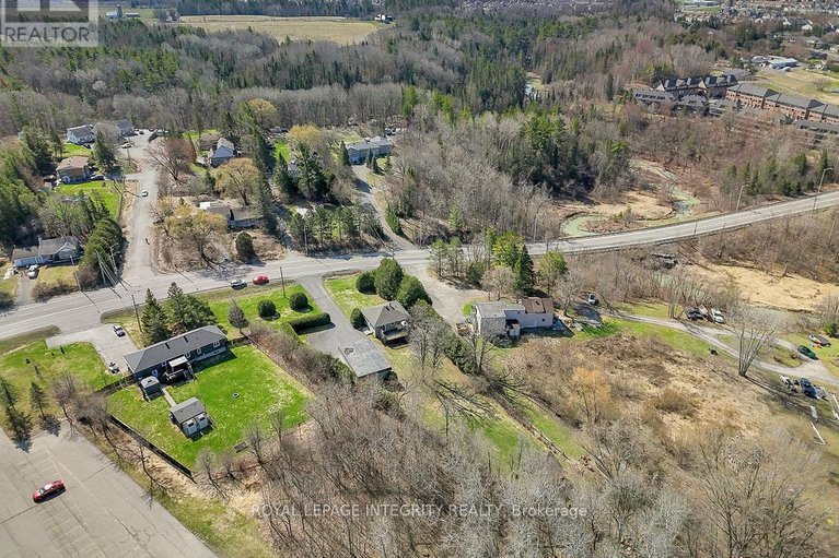 29652812/1099-old-montreal-road/camelot/ottawa/ontario/K4A3N6_14